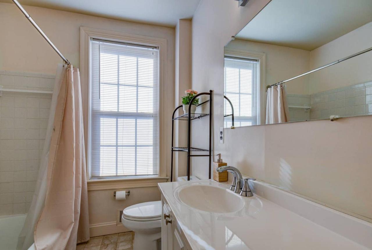 3Br Colonial House With Parking By Cozysuites Alexandria Exterior photo